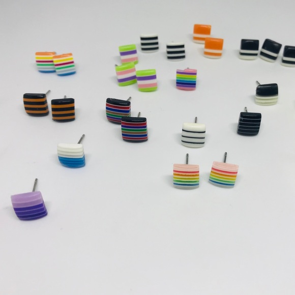 Purple Minimalist Repurposed Vintage Striped Bead Stud Earrings - Picture 11 of 13